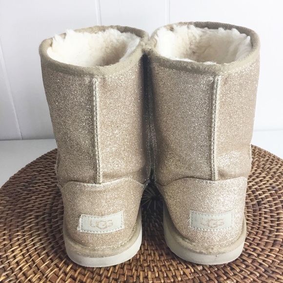 Ugg Gold Glitter Fur Boots Size 5 Womens Shoes - Picture 4 of 6
